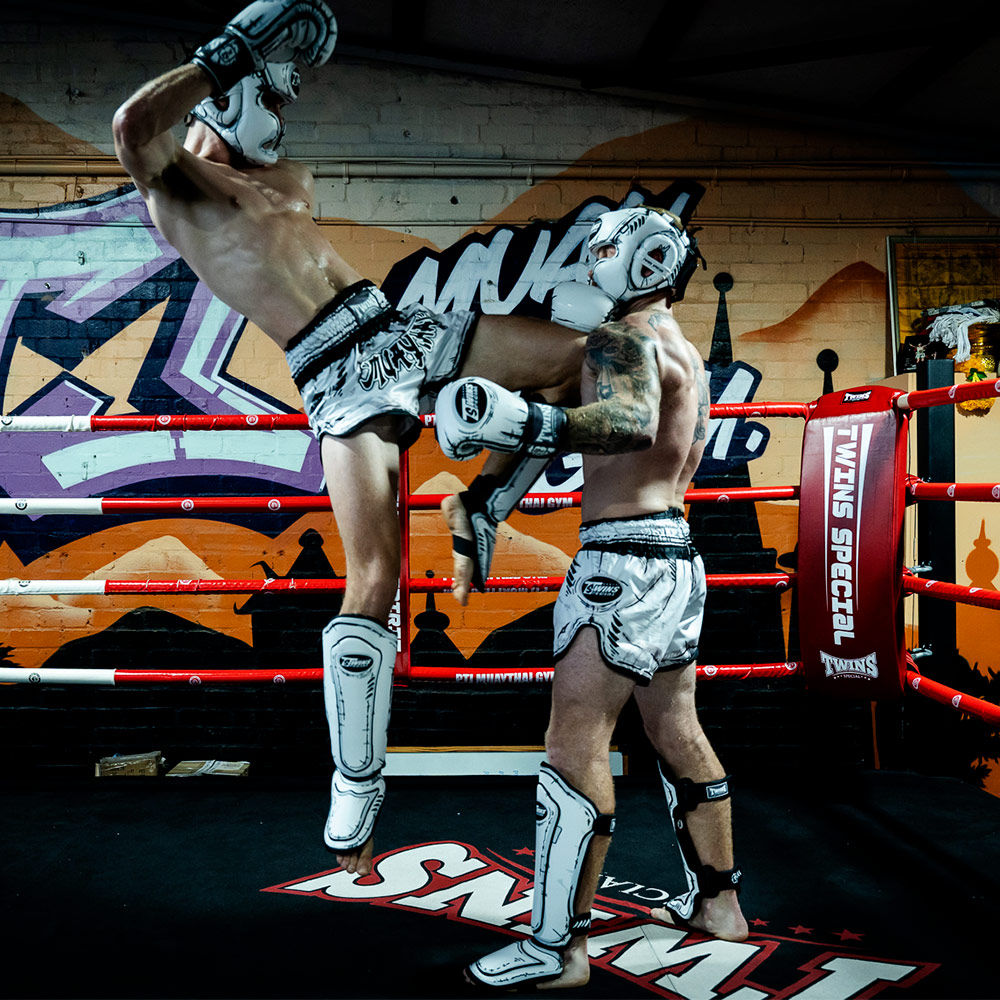 Twins Special "Comic" Боксерский Шлем Тайский Бокс 