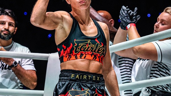 ONE Friday Fights 94. Наталья Дьячкова одерживает 5-ю победу.