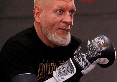 ЕМЕЛЬЯНЕНКО НА РЕАБИЛИТАЦИИ: «ВПЕРВЫЕ В ЖИЗНИ НЕ УШЕЛ В ЗАГУЛ ПОСЛЕ БОЯ»