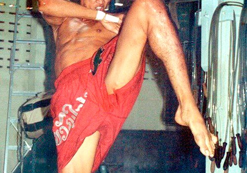 ЗОЛОТАЯ ЭРА МУАЙ ТАЙ НАЧАЛО. КОЛЕНИ ДИЗЕЛЬНОЯ