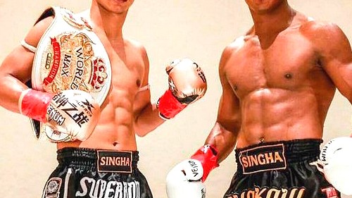 БОЕЦ СУПЕРБОН: МНОГИЕ ВОСПРИНИМАЮТ МЕНЯ КАК УЧЕНИКА БУАКАВА