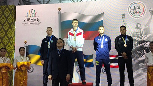 ЧЕМПИОНСКИЙ ПОЗОР