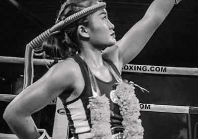 ЧЕМПИОНКА ВСЕМИРНОЙ ОРГАНИЗАЦИИ МУАЙ-ТАЙ МЕРТВА