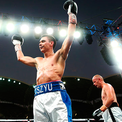 СЫН ЦЗЮ ВЫИГРЫВАЕТ ПОЯСА И ТРЕНИРУЕТСЯ В ТАИЛАНДЕ