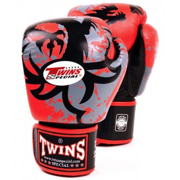 Twins Special FBGVL3-36  Боксерские Перчатки Тайский Бокс "Tribal Dragon" Красные